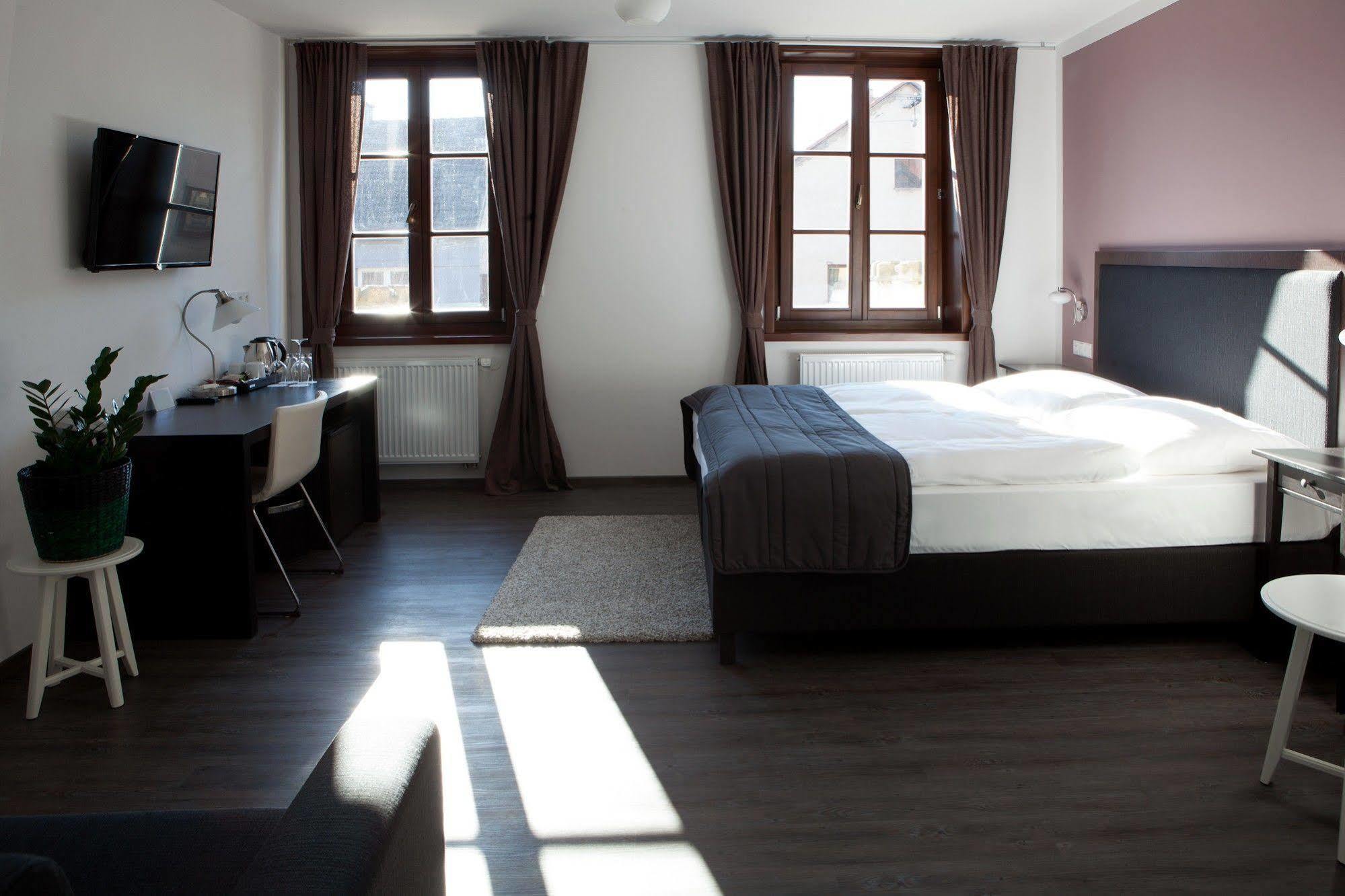 Hotel Koruna Chlumec nad Cidlinou Eksteriør bilde