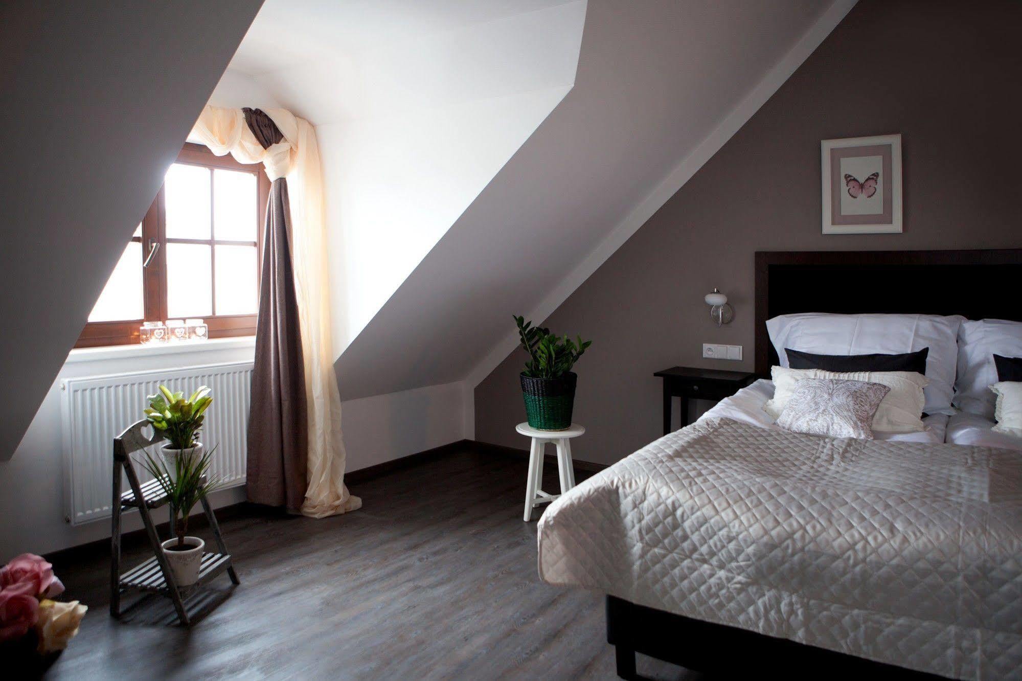 Hotel Koruna Chlumec nad Cidlinou Eksteriør bilde
